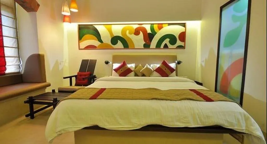 ***  فندق بي تي إتش ساروفارام Kochi الهند