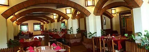 فندق بي تي إتش ساروفارام Kochi