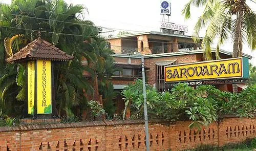 ***  فندق بي تي إتش ساروفارام Kochi الهند